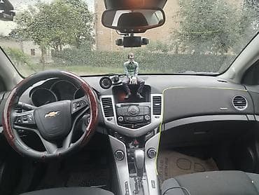 chevrolet disk: Chevrolet Cruze sedan - Kuzov: sedan, bej rəng - Mühərrik: benzin — 9