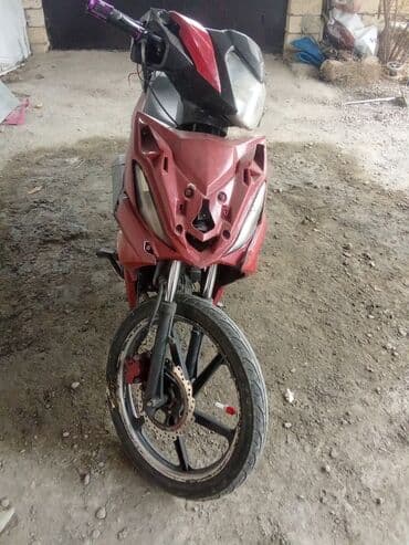 pirus masini qiymeti: Qırmızı rəngli “efir” skuter/moped Xüsusiyyətlər: - Rəng: qırmızı — 4