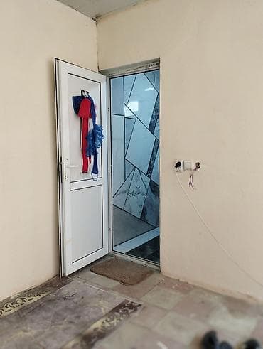 oglan otaq yoldasi: Satılır:Geniş və əlverişli planlı 2 otaqlı mənzil satışdadır. əşyalı — 7