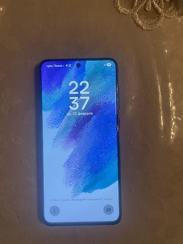 iphone 7 islenmis: Samsung Galaxy S21 FE, rəng - Qara, Simsiz şarj — 1