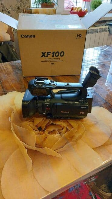 ses yazan cihaz: Canon XF100 və aksesuarları: Əlavə tripod, Əlavə yaddaş kartları(3 — 8