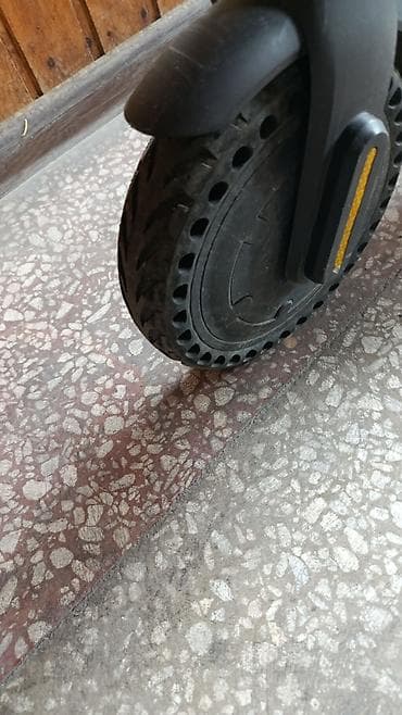 Книги и журналы: Электросамокат 10", 501 - 750 Вт, 16 - 25 км/ч — 1