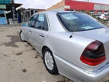prado disk teker: Mercedes-Benz C-Class: 2.2 l | 1997 il Sedan — 4