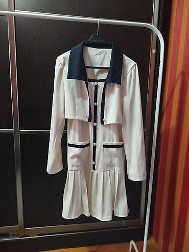 Zərif dizaynlı qadın paltarı - Rəng: qırıq ağ, qara kontrast