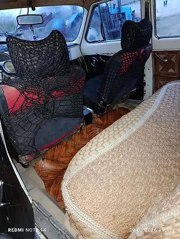 qaz 31 qiymeti: Model: GAZ Volqa (klassik sedan) Kuzov: 4 qapı, ağ rəng Sükan: sol — 6