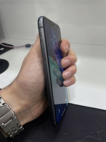 ultra: IPhone 11, Qara, Face ID — 4