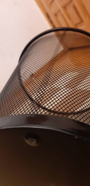 rəsm üçün boyalar, fırçalar: Zibil qabı Məhsul: Ofis və ya ev üçün zibil qabı. Statusu: Yeni — 3