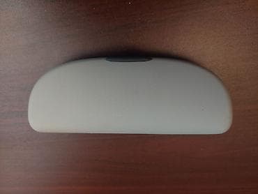 Avtomobil eynək qabı (günlük altı üçün)