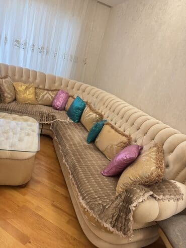 Künc divan, İşlənmiş, Açılan, Bazasız, Vеlur parça, Ödənişli çatdırılma lalafo.az -da Künc divan, İşlənmiş, Açılan, Bazasız, Vеlur parça, Ödənişli çatdırılma