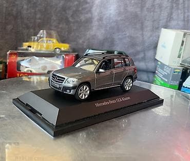 Коллекционная модель Mercedes-Benz GLK-Class X204 greymetallic 2008