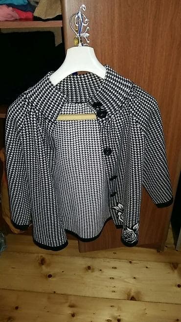 Satilir Tovuzda. Jaket qadin ucun. Razmer L. 20 m