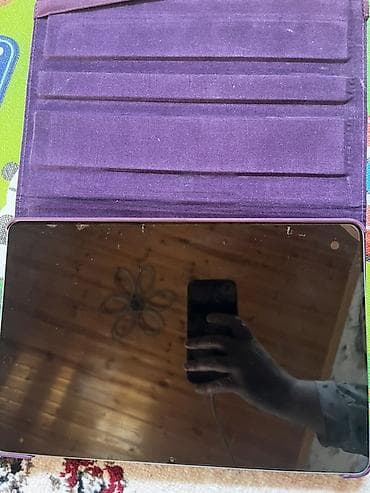 tablet qələmi: Honor pad 10 satilir 3 aydir alinib. Klaviaturasiçanorginal — 3