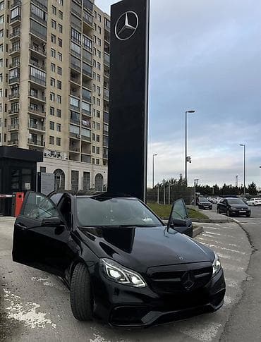 balaca traktor: Mercedes-Benz E-Class sedan – AMG paketli, qara rəngli, elegan və — 5