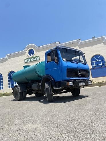 mawin tekerleri: Su daşıyan xüsusi avtomobil – Mercedes-Benz su sisterni - — 1