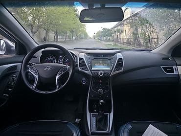 bmw x3 xdrive30i at: Hyundai Avante: 1.6 l | 2015 il Sedan — 6