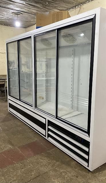 Mağaza vitrin soyuducusu – 3 qapılı - Tip: Şüşə qapılı kommersiya
