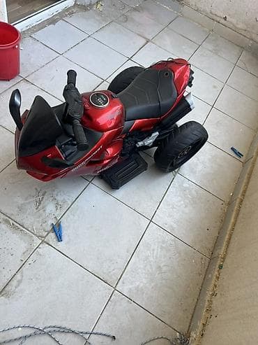 oyuncak masin: Uşaq üçün elektrikli motosiklet – qırmızı rəng - İdman üslublu gövdə — 2