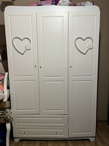 Oğlan və qız üçün, 3 qapılı, Açılan, Düz dolab