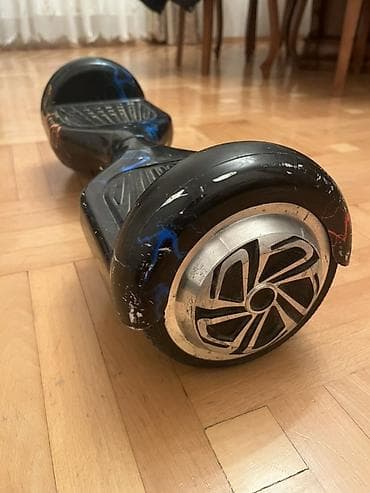 Гироскутеры: Hoverboard (segway) satılır. Yaxşı vəziyyətdədir, işləkdir. Üzərində — 3