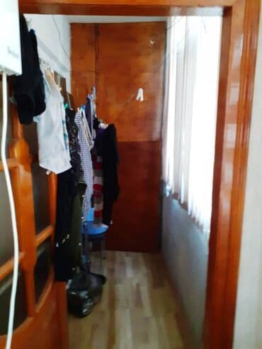 9 ci mikrorayon satilan evler: Bakı, 3 otaqlı, Köhnə tikili, m. Neftçilər, 80 kv. m — 16