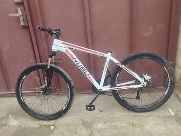 HUBU dağ velosipedi - Çərçivə: Alüminium, ağ-qırmızı dizayn, “HUBU”