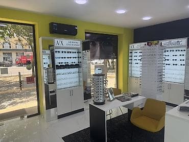 Optika mağazası – geniş eynək və linza seçimi • Brendlər: Ray-Ban