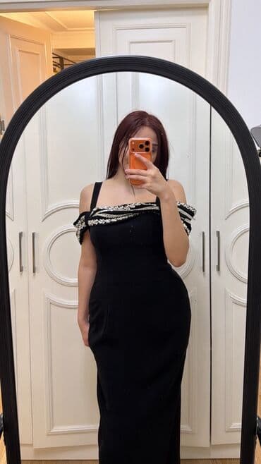 Lincoln: Qara axşam donu Özel dikilişdi - Rəng: klassik qara - Fason: bədənə — 1