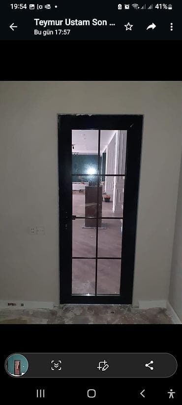 Alüminiüm ofis qapıları. Si̇fari̇şlə keyfi̇yetli̇. Sərfəli̇