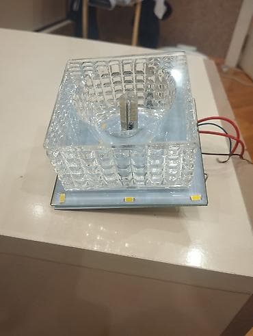 Led spot işıqlar satılır, işlənmişdir, 4 ədəddir. Çox yaxşı işıq verir — 5