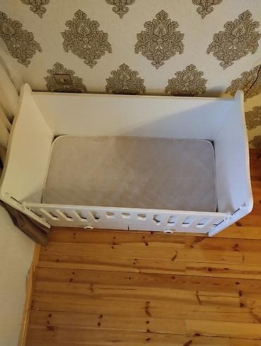 2 ci əl seyf qapılar: Oğlan və qız üçün, İşlənmiş, Dördbucaq, Beşik, Dəstsiz, Matras ilə, Yellənmə mexanizmsiz — 3