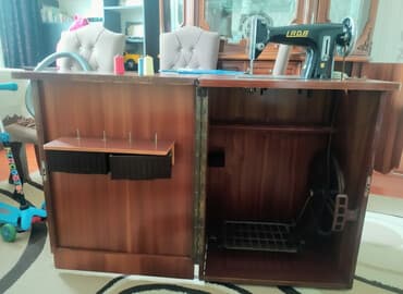 blokium b12 iynəsi haqqında: Tikiş maşını normal vəziyyətdədi maraqlanan olsa qiymətdə razılaşmaq — 1