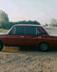 2106 matoru: VAZ (LADA) 2106: 1.6 l | 1976 il Sedan — 3