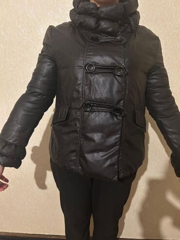 Digər qadın geyimləri: Qadın qış gödəkçəsi - Rəng: qara orginaldi.200-manata alınıb — 2