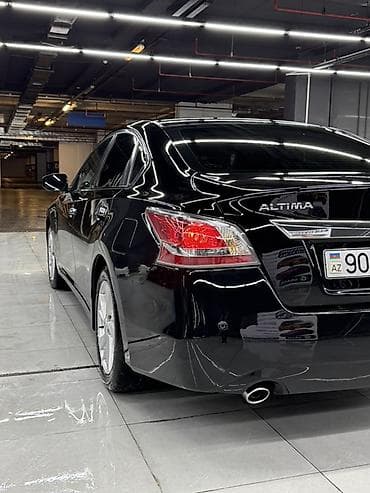 Nissan Altima: 2.5 l | Sedan — 9