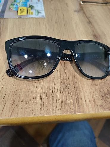 lacoste saat: Gün eynəyi, Lacoste — 1