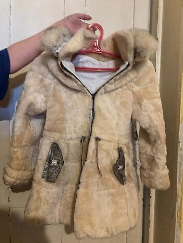 ust geyimler: Uşaq üçün isti qış kürkü - Rəng: bej/krem - Material: təbii tüklü — 2