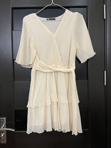 1000 nece manatdir: Zara don 
Bir defe geyilib 
Hem ziyafet hem gündelik üçün uygundur — 1