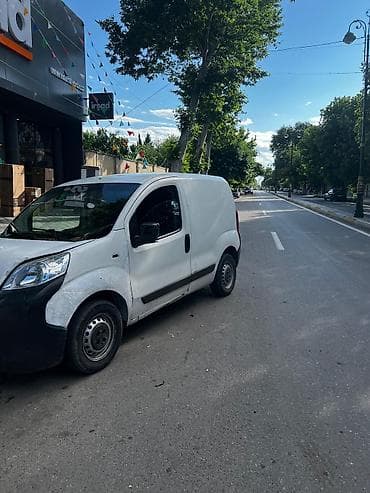 evakuator satışı: Fiat Fiorino: 1.3 l | 2010 il 330000 km Van body type — 2