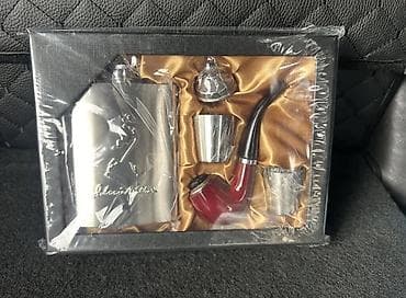 inek sekilleri: Hədiyyəlik viski/qol cib çaxırı və pipo dəsti Komplektin tərkibi: - 1 — 3