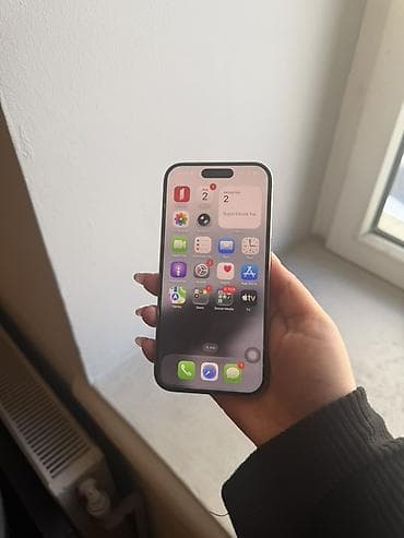 i 15 pods: IPhone 15 Pro, 256 GB, Gümüşü, Face ID — 2