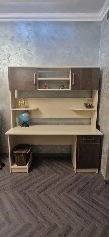 sadə tortlar: Tələbə/ofis üçün funksional iş masası - Rəng: krem və tünd qəhvəyi — 2