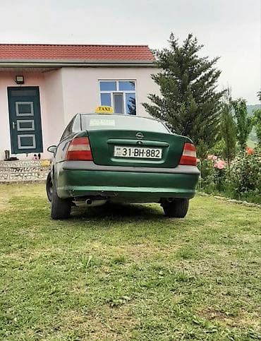 cobalt benzin nasos: Opel Vectra: 2 л | 1996 г. 123322333 км Седан — 4