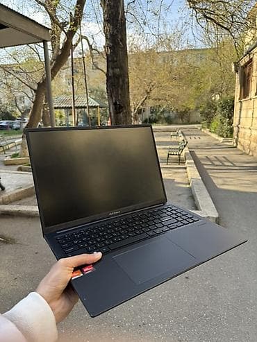 asus m413d: Asus vivobook Windows 11 pro AMD RYZEN 9 7940HS w/ Radeon 780M — 4