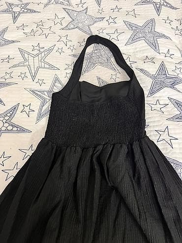 Qara halter boyunlu don - Rəng: dərin qara - Model: halter (boyundan — 2