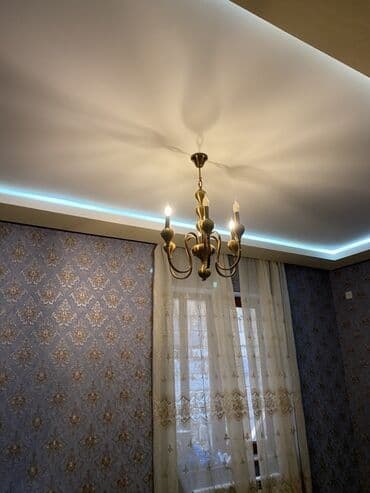 yeni günəşlidə satılan evlər: Fərdi yaşayış evi, iki mərtəbəli, geniş həyəti və terraslı. Evin — 8