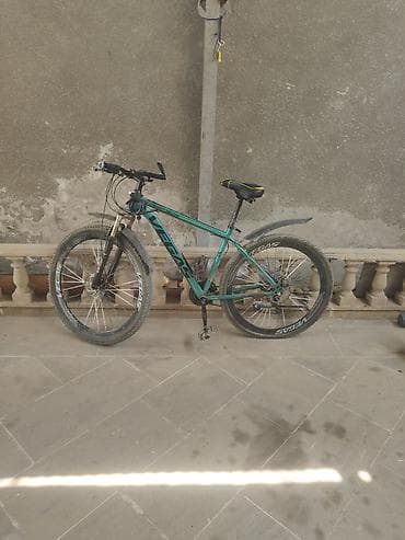 velosiped 28: Salam 29 luq velosiped satılır skorsnoyu atması var birde kameri real — 1