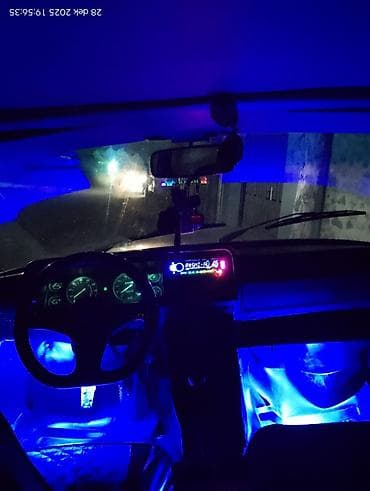 vaz 2017: VAZ (LADA) 2107: 1.6 l | 1987 il Sedan — 4