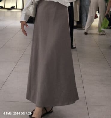 Шубы: Məhsul: Zərif satenli ətək - Model: A-kəsim, maksi uzunluq - Rəng — 1