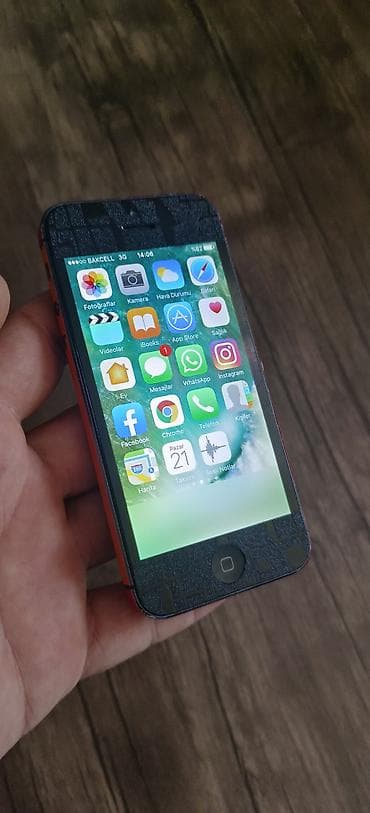 philips xenium 9@9h: IPhone 5, < 16 GB, Qara — 6