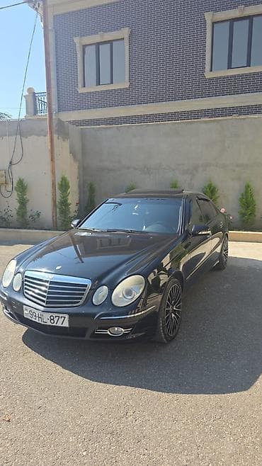 Mercedes-Benz E-Class (W211) sedan – qara rəng, avtomatik